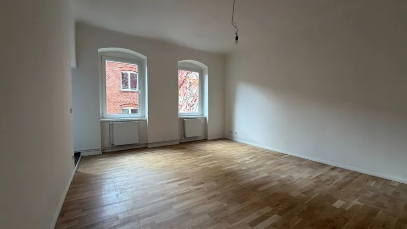 Zur Teilgewerblichen Nutzung! Helle 2-Zimmer-Wohnung in Berlin Prenzlauerberg! — photo 1